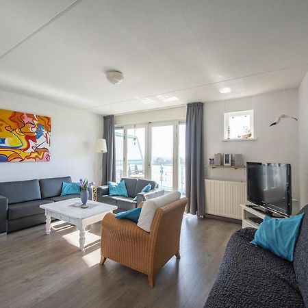 An Apartment That Is Attractively Furnished Julianadorp Eksteriør bilde