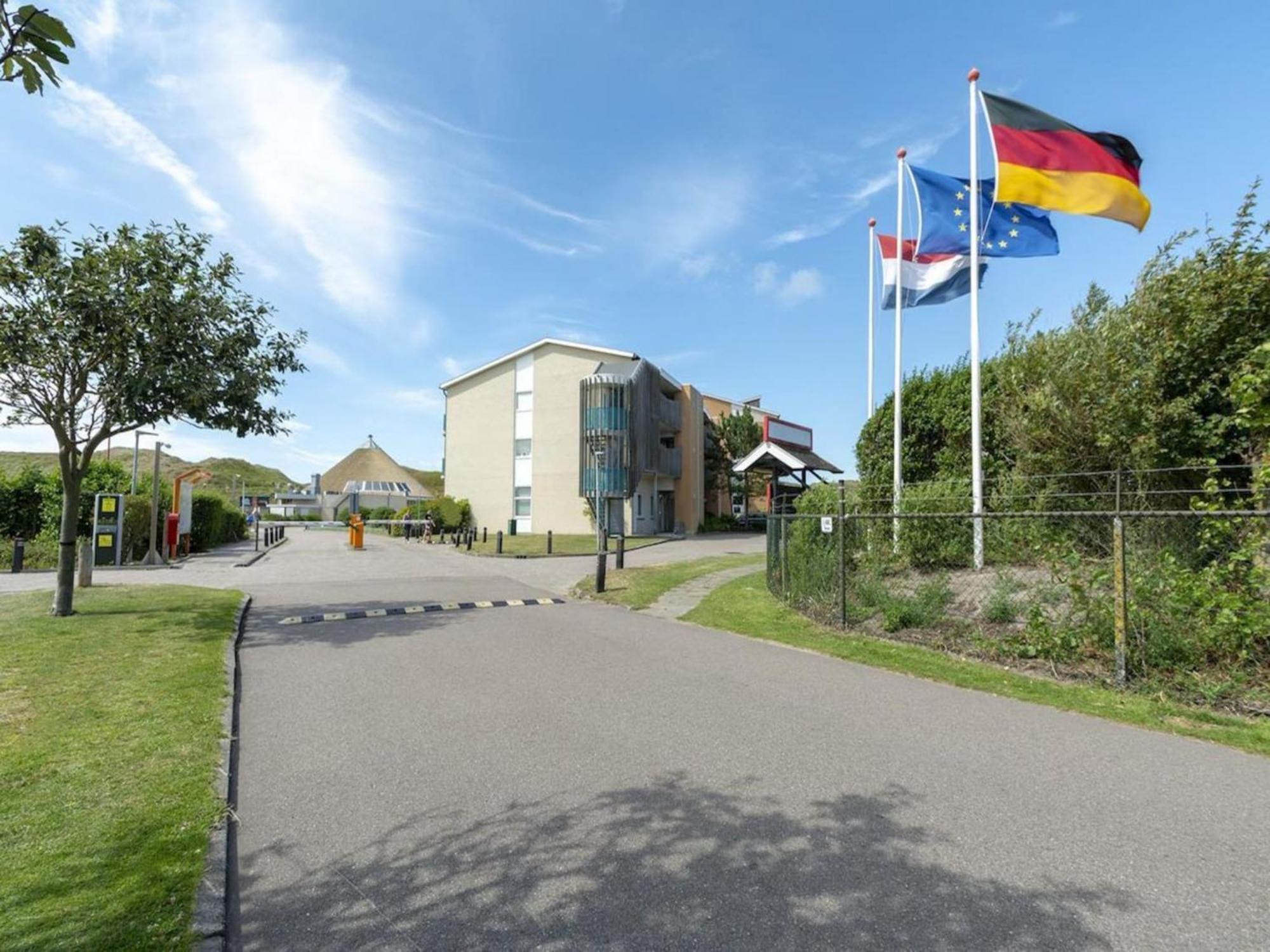 An Apartment That Is Attractively Furnished Julianadorp Eksteriør bilde